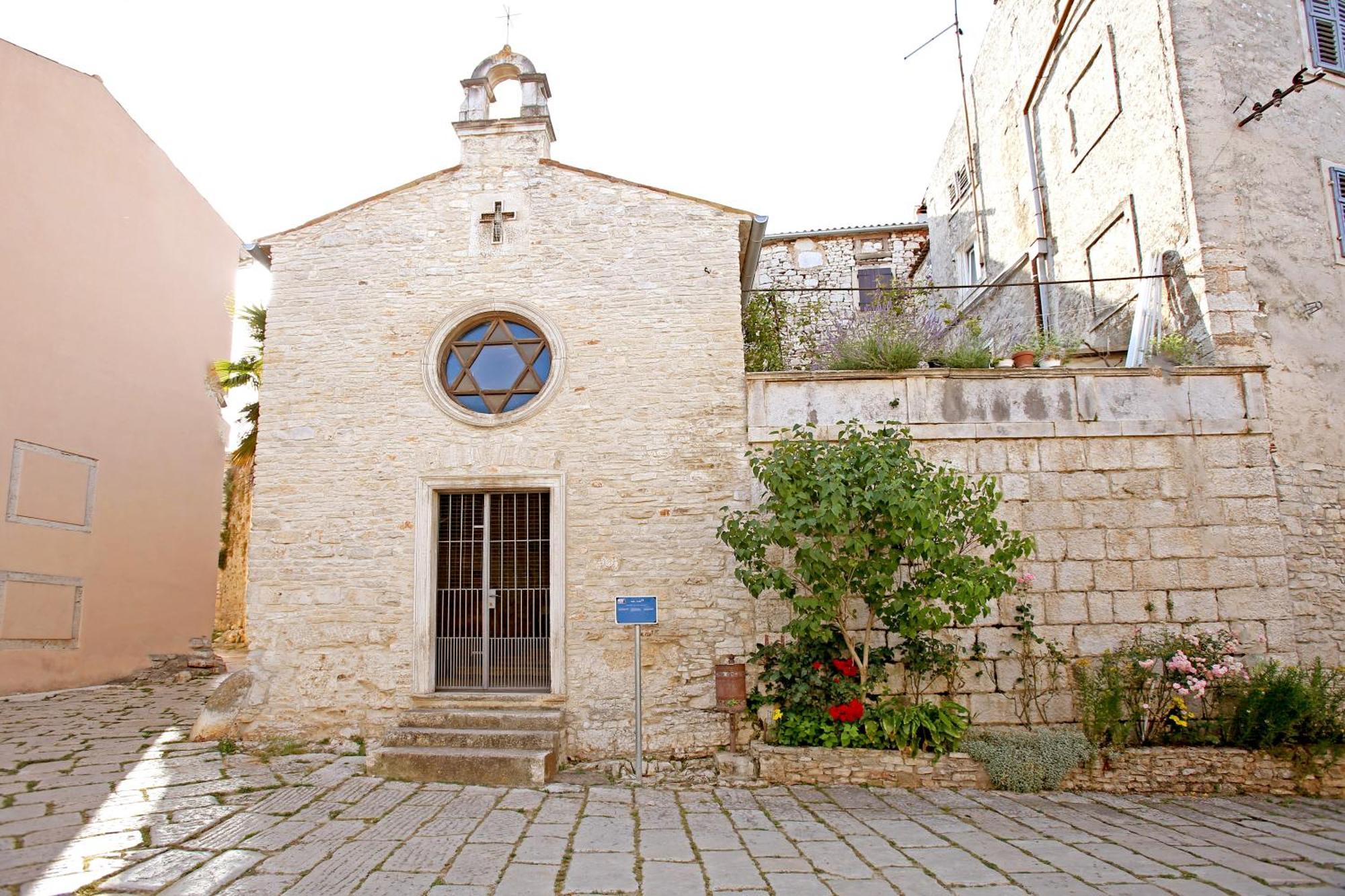 Guest House Franko Bale Exterior foto
